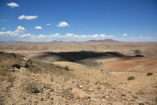 View from the Carp Cliff to the gorges of Kuiseb. To the left on the horizon is the Gamsberg, to the right the Rotstock.
