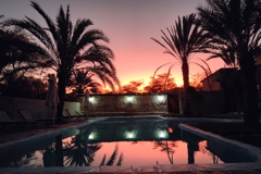 Der Pool des Forts im Abendlicht