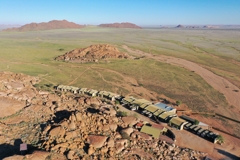 Die Namib-Naukluft Lodge am Eingang des Tsondab-Tals