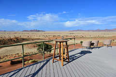 Von der Veranda des Haupthauses aus hat man einen großartigen Blick auf die Landschaft

