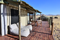 The noble tents offer a large veranda and many opportunities to relax
