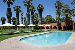 Die Mount Etjo Safari Lodge hat einen schönen Pool